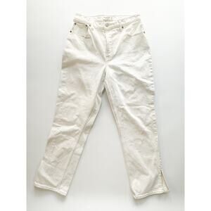 A&F Curve Love 90s straight ultra high rise white jeans 31 Coastal minimalist